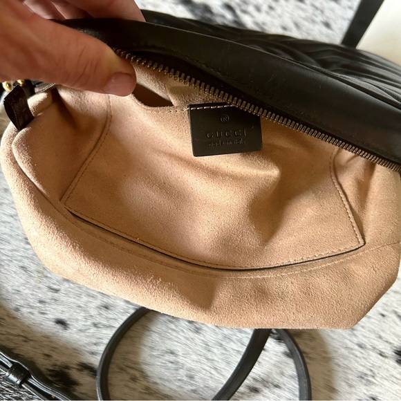 Gucci Marmont Small Shoulder Bag - Picture 12 of 16